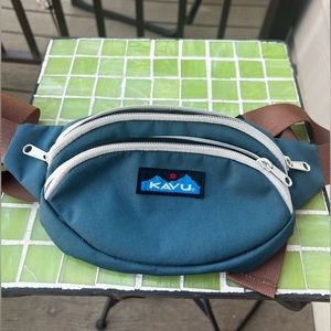 KAVU belt bag new condition
